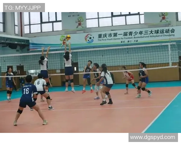 重庆排球队创新包夹战术引领新潮流提升竞技水平